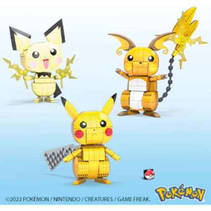 MEGA Construye y exhibe a Pokémon Pikachu y su trío evolutivo